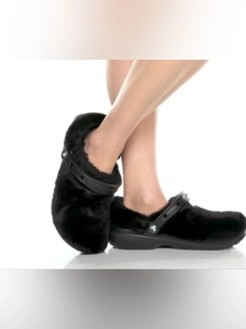 Crocs Classic Fur Sure unisex Men’s 7 and Women's 9 Clog Roomy Fit Black